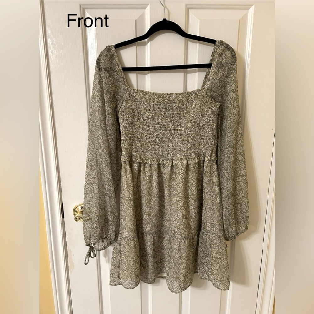 DYNAMITE/ floral / chiffon / mini dress / Medium / Worn Once